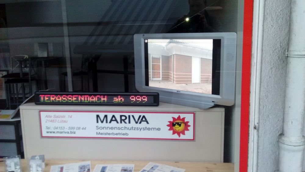 Ausstellung im MARIVA-Ladengeschäft